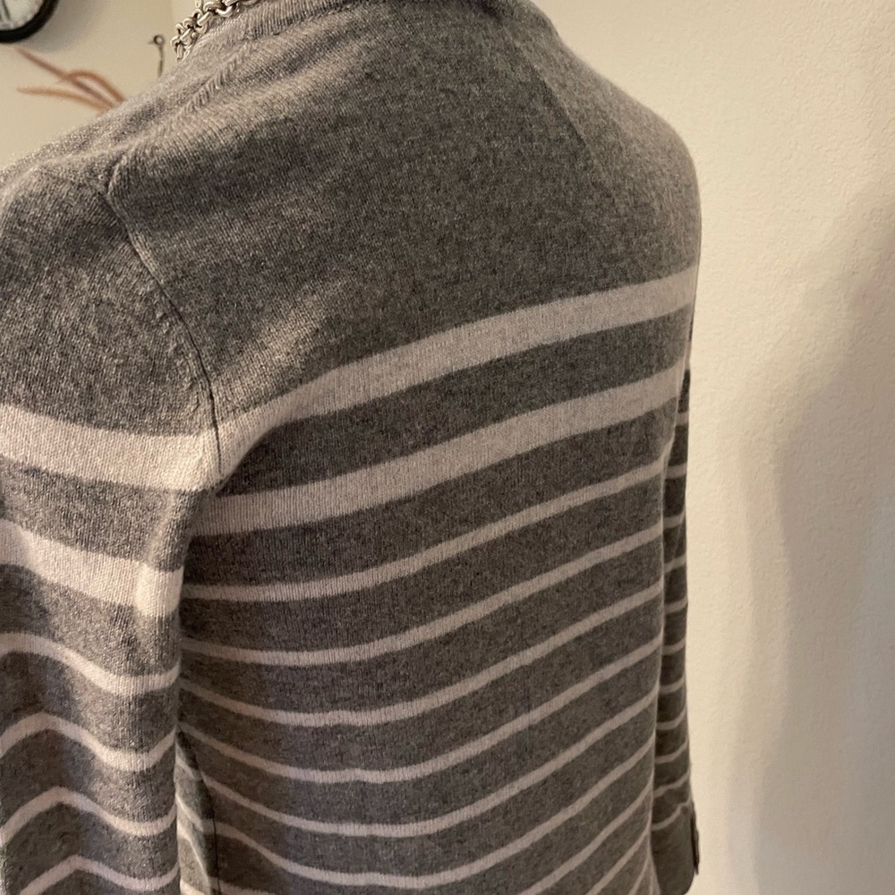 New - Talbots cashmere sweater - Picture 3 of 4